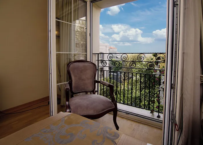 Отель Recital 3*