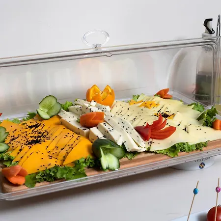 レシタル ホテル 3*